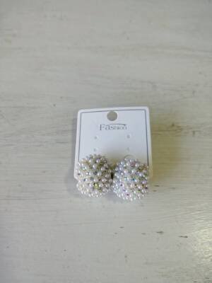 AROS ABOMBADO ADORNADO CON RACIMO DE PEQUEÑAS PERLAS