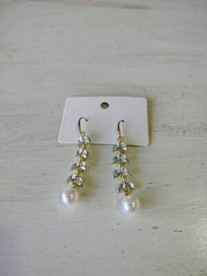 AROS COLGANTES DORADO  CON PIEDRITAS Y PERLA