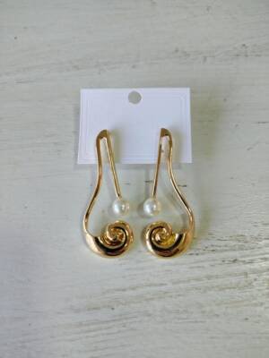 AROS CHAPON ESTILO ESPIRAL DORADOS
